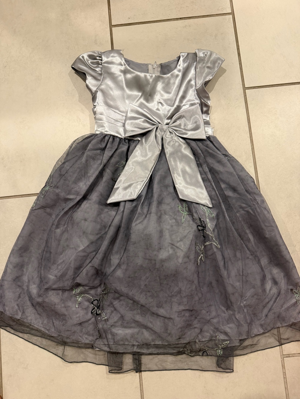 Girls Silver and Gray Bow Party Dress -
